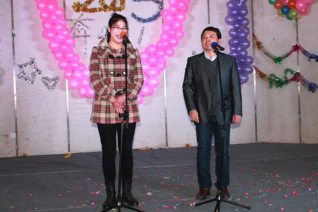 奔跑吧,2015!—我系举办迎新暨2015年新年师生联欢晚会 奔跑吧,2015!—我系举办迎新暨2015年新年师生联欢晚会